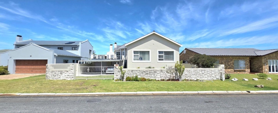 5 Bedroom Property for Sale in Franskraal Western Cape